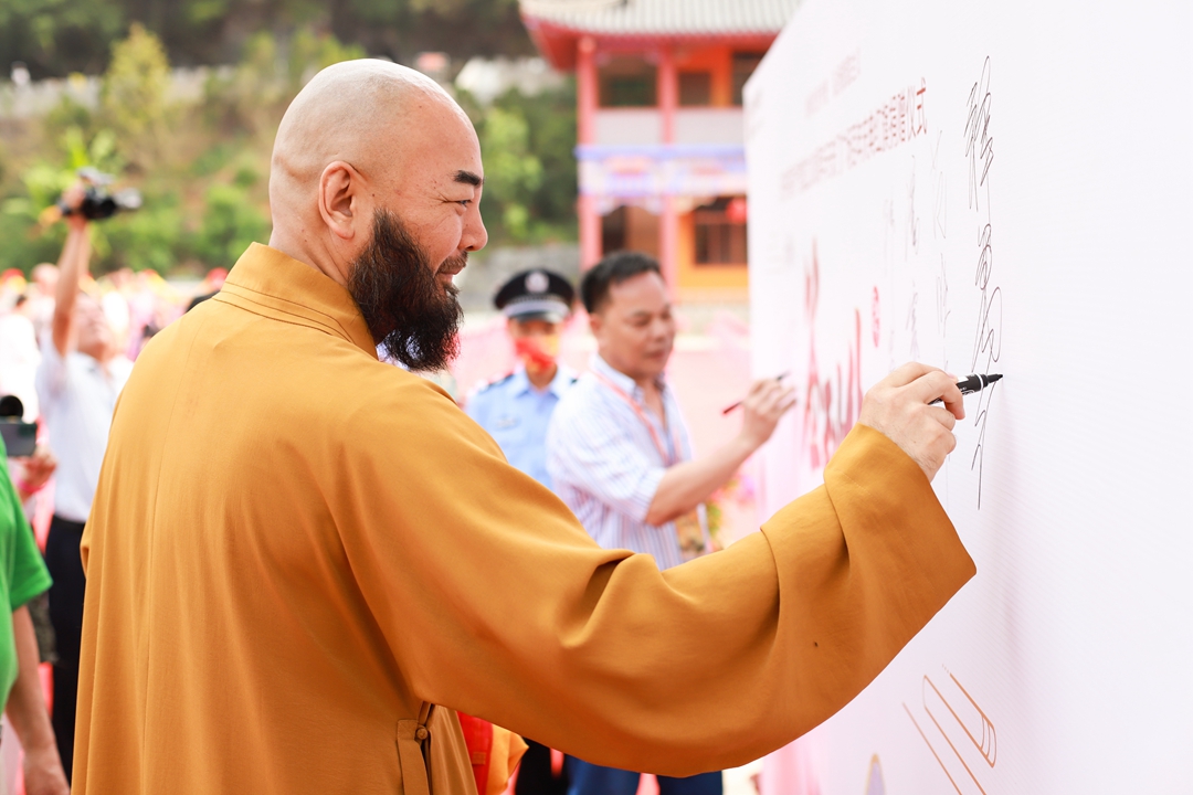 1632965262644665.jpg bf0a496e16db2a0914506ed4e757e83.jpg